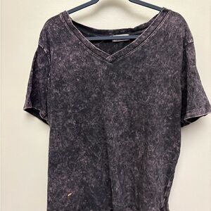 Zenana Outfitters Charcoal Acid Wash Short Sleeve Top